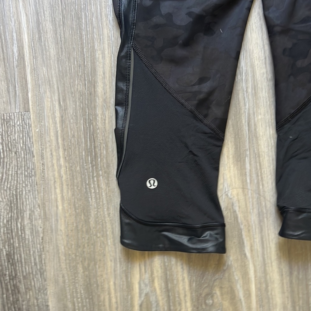 Lululemon Running Crops - Picture 4 of 7